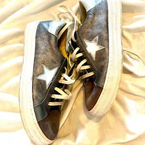 Corky’s Boutique Grey Star Shoes